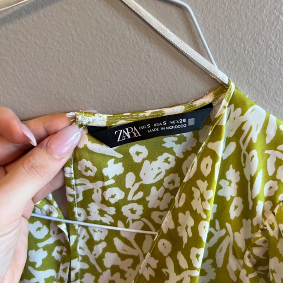 Zara Green Floral Dress - Picture 2 of 3